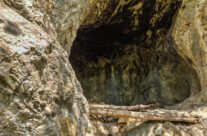 Peștera Fugarilor