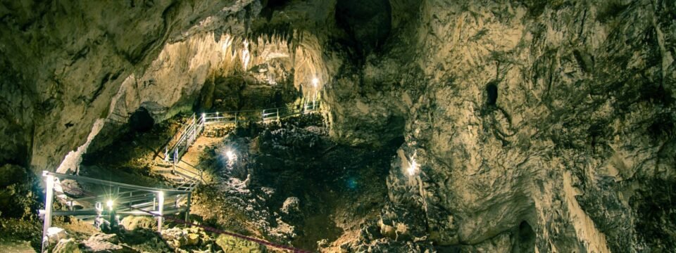Meziad cave