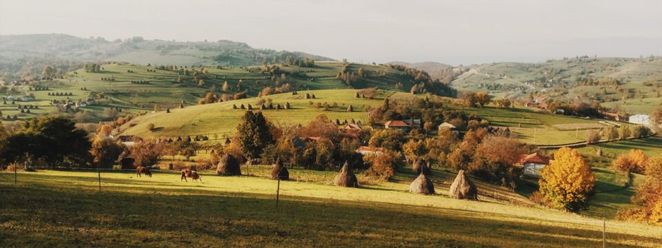 Autumn landscape in Bratca village