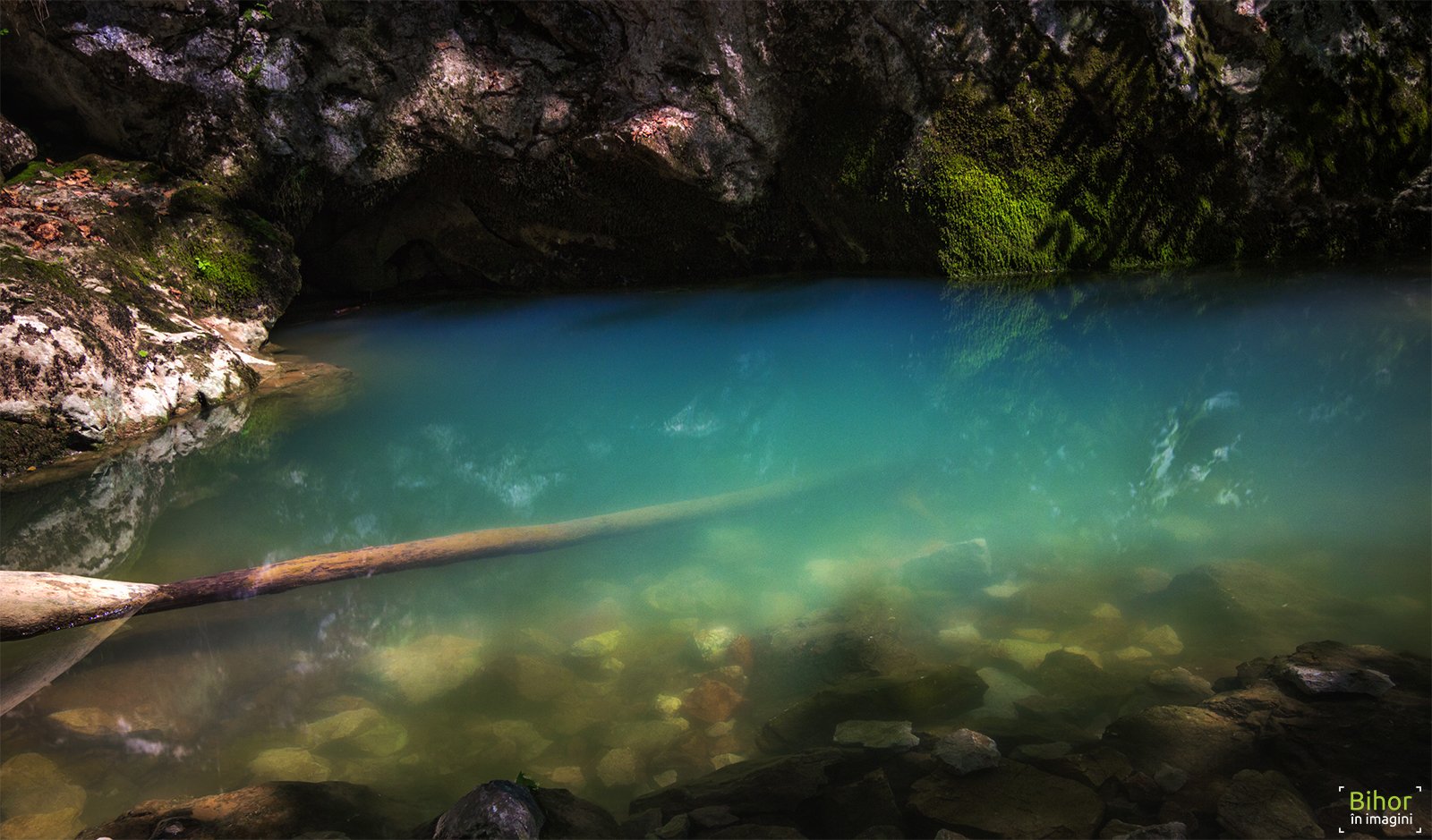 Izbucul Galbenei – un ochi de apă liniștit